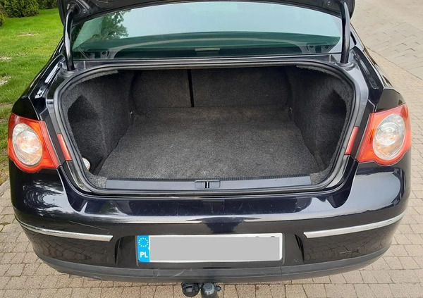 Volkswagen Passat cena 10900 przebieg: 354000, rok produkcji 2006 z Gostyń małe 67